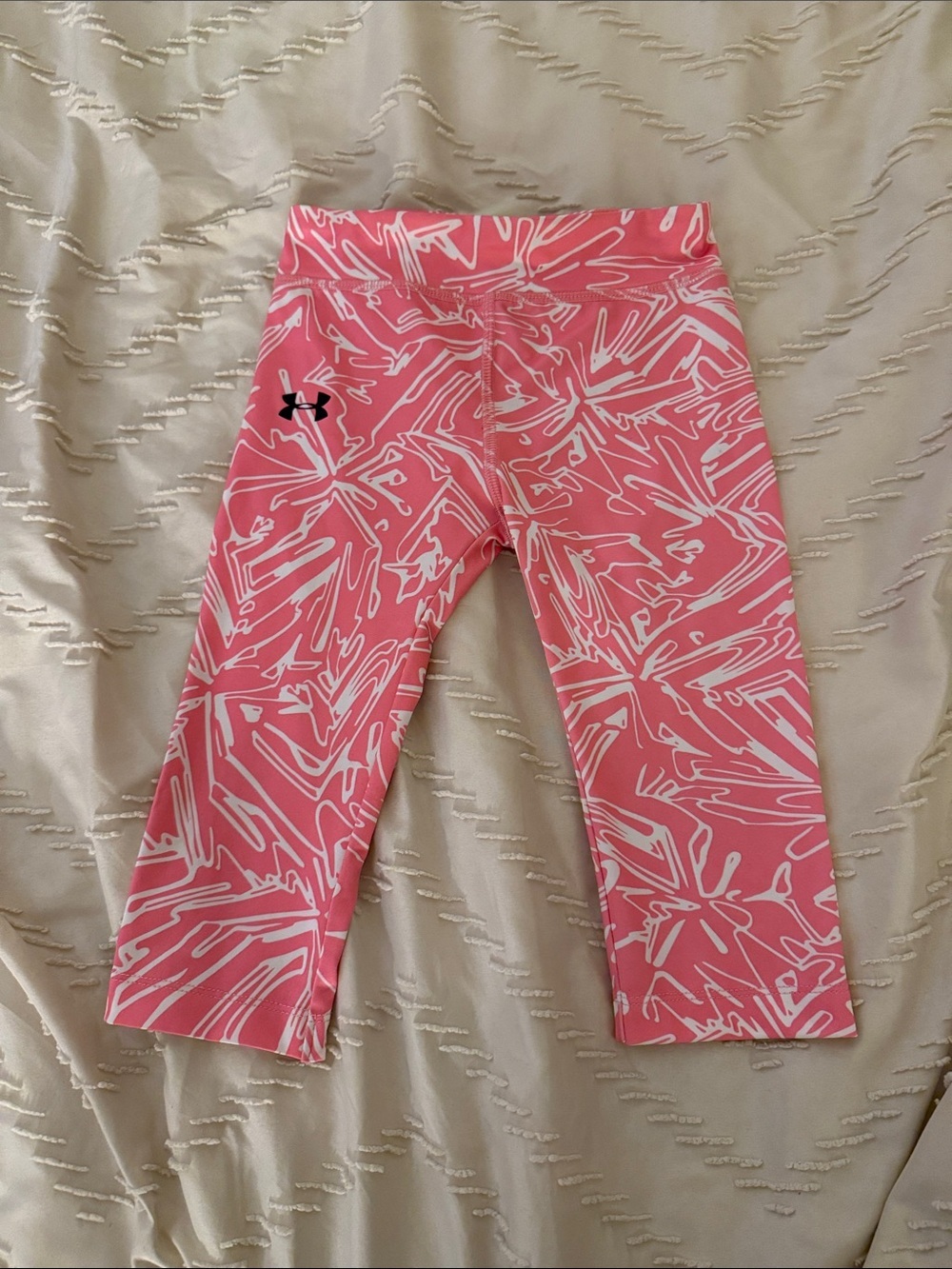 Under Armour Pink & White Girls' Printed Athletic Capri Leggings